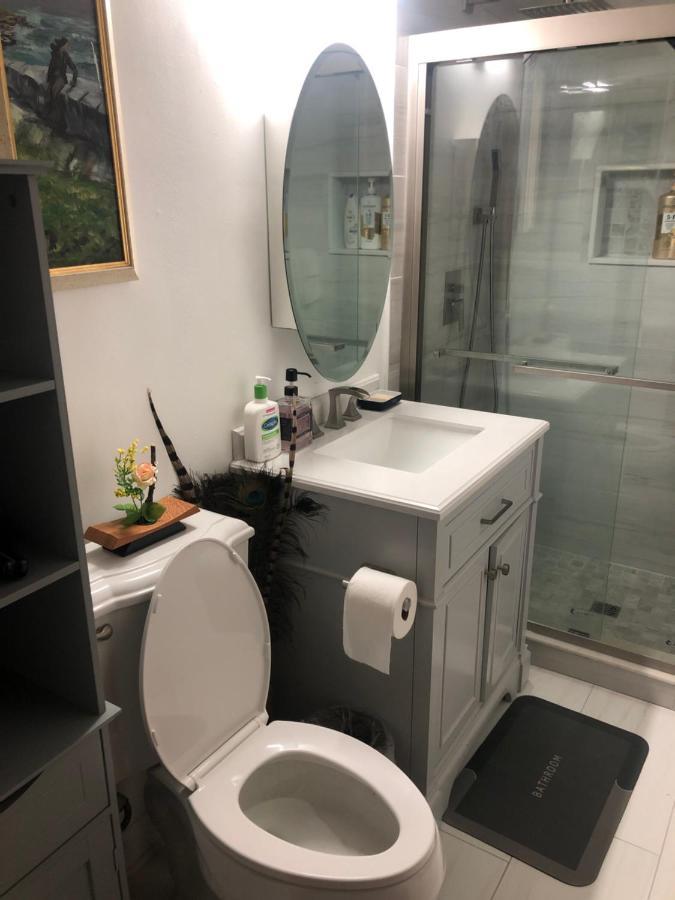 Private Room With Private Full Bathroom Chicago Ngoại thất bức ảnh