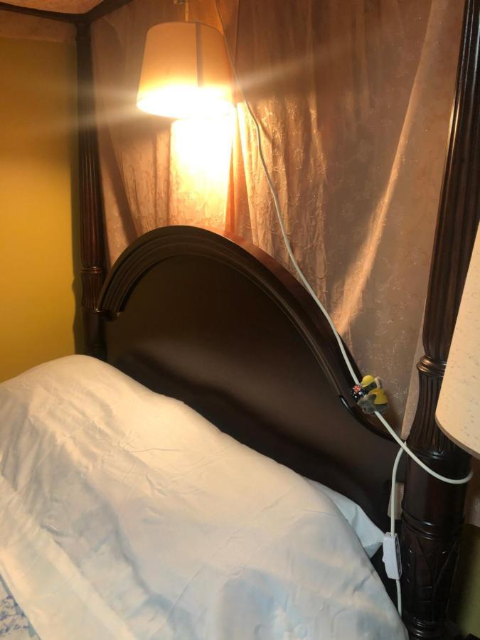 Private Room With Private Full Bathroom Chicago Ngoại thất bức ảnh